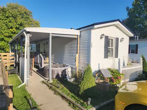 29 Sharon Dr, Mckean, PA 16426