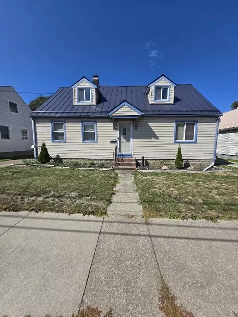 414 E 38th St, Erie, PA 16504
