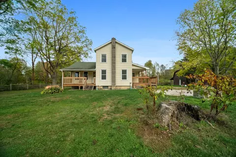 9455 State Line Rd, Albion, PA 16401