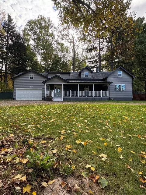 5305 Aspen Dr, Erie, PA 16506