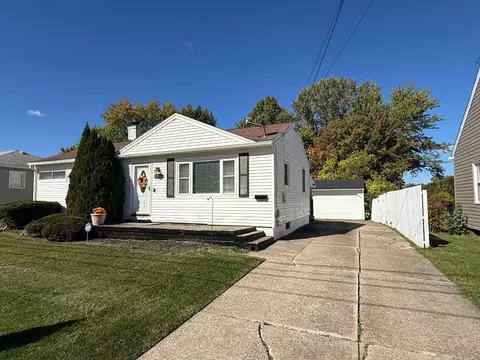 1530 W 43rd St, Erie, PA 16509