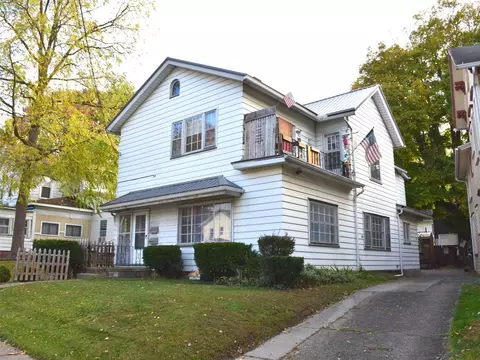 739-737 Park Ave, Meadville, PA 16335