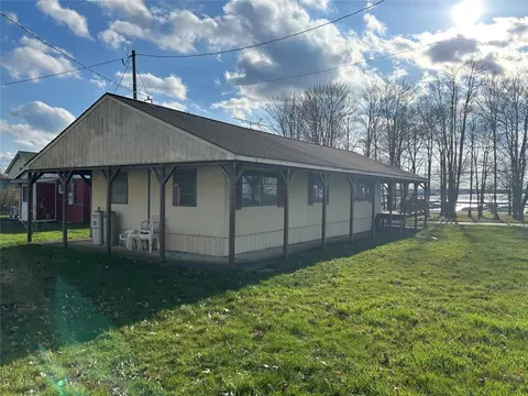 10820 N Lake Rd, Espyville, PA 16424