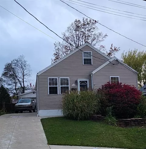 3904 Lake Pleasant Rd, Erie, PA 16504