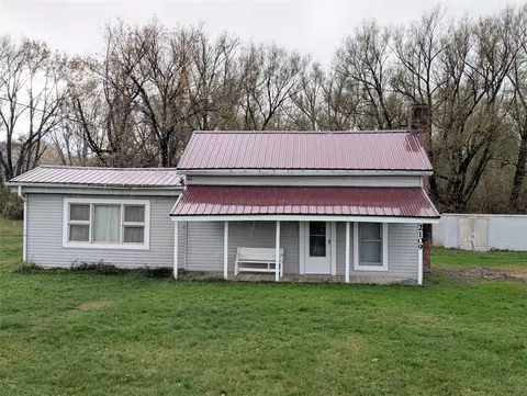 2109 Us Highway 6 Hwy, Linesville, PA 16424