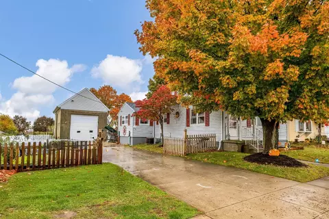 136 Brighton Ave, Erie, PA 16509