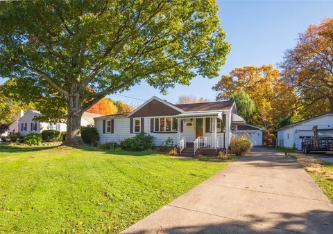 3159 Aberdeen Ave, Erie, PA 16506