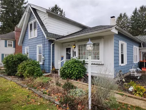 699 E Wayne St, Corry, PA 16407
