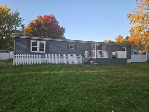 1810 W Gore Rd, Erie, PA 16509