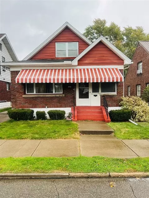 2911 Wayne St, Erie, PA 16504