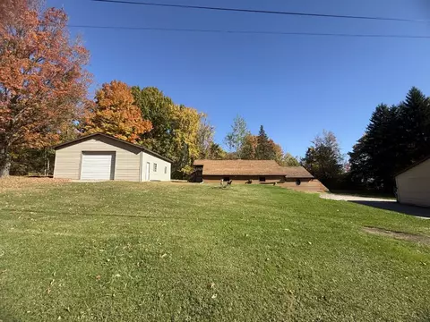 2360 Hershey Rd, Erie, PA 16509