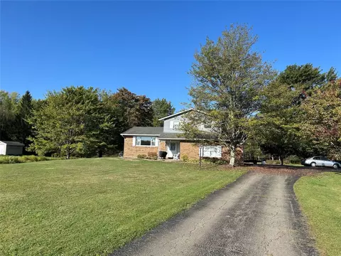 10960 Route 18 Rte, Albion, PA 16401