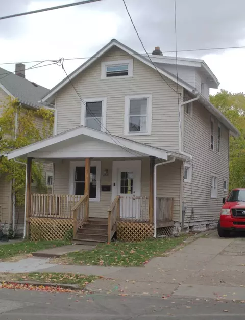 2521 Wayne St, Erie, PA 16503