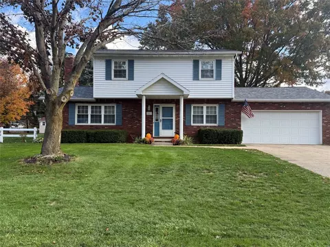 3553 Alameda Dr, Fairview, PA 16415