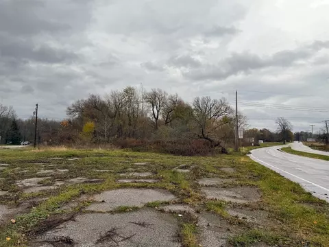 14244 Ridge Rd, Erie, PA 16443