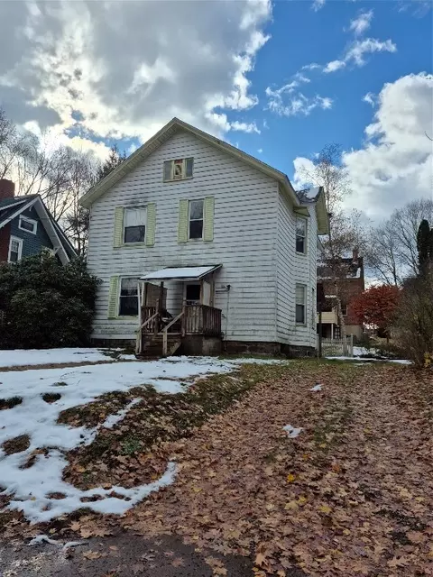 586 Walnut St, Meadville, PA 16335