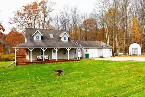 12656 Swailes Rd, Waterford, PA 16441