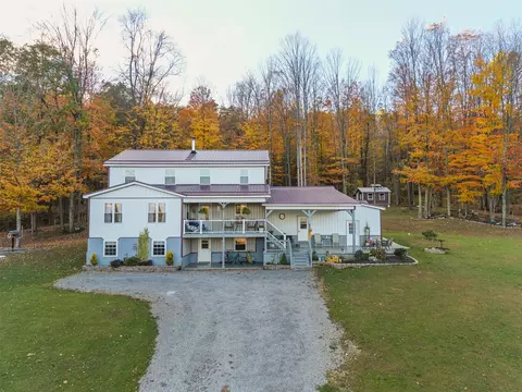 17503 Price Rd, Saegertown, PA 16433