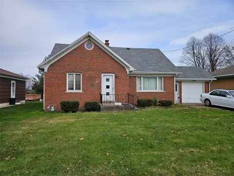 1024 E 43rd St, Erie, PA 16504