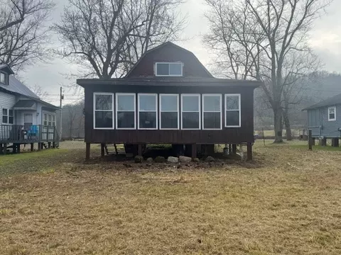 4260 Powell Ln, Cochranton, PA 16314