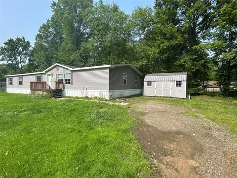 8735 Colonial Ln, Espyville, PA 16424