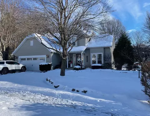 3425 Anne Marie Dr, Erie, PA 16506
