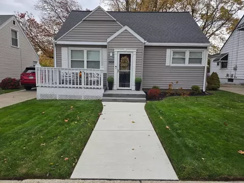 3703 Charlotte St, Erie, PA 16508