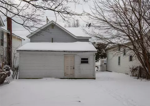 755 E 11th St, Erie, PA 16503