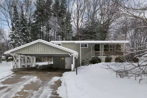 3216 Tamarack Dr, Millcreek, PA 16506