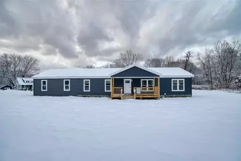 4937 Crayton Rd, West Springfield, PA 16443