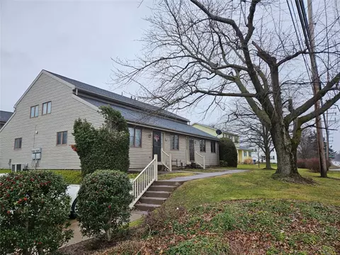 3804 Blossom Ter, Erie, PA 16506