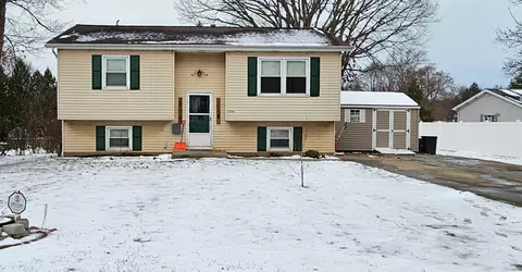 3556 Hamilton Rd, Erie, PA 16510
