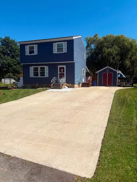 9137 Applewood Ct, Girard, PA 16417