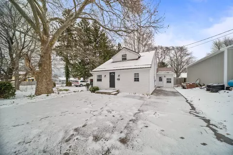 727 Beaumont Ave, Millcreek, PA 16505