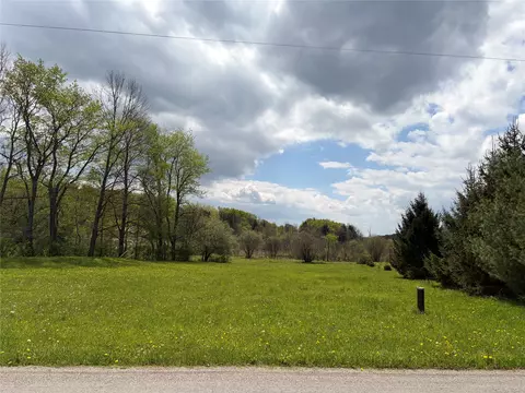 6637 Filley Rd, Erie, PA 16510