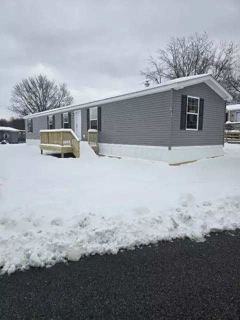 209 Timberlake Dr, Mckean, PA 16426