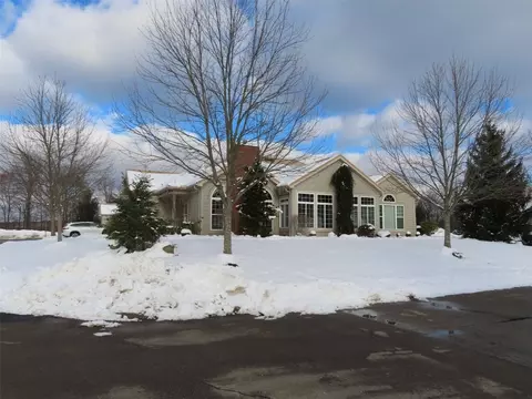 19201 Dawn Trl, Meadville, PA 16335