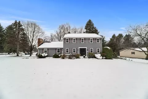 1570 Pinewood Dr, Fairview, PA 16415