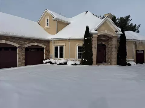 3966 Solar Dr, Millcreek, PA 16506
