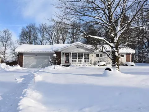 813 Leslie Rd, Meadville, PA 16335