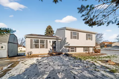 9126 Dover Ln, Girard, PA 16417
