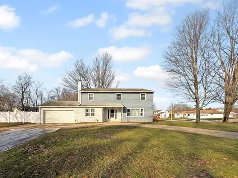 4440 Holiday Dr, Erie, PA 16506