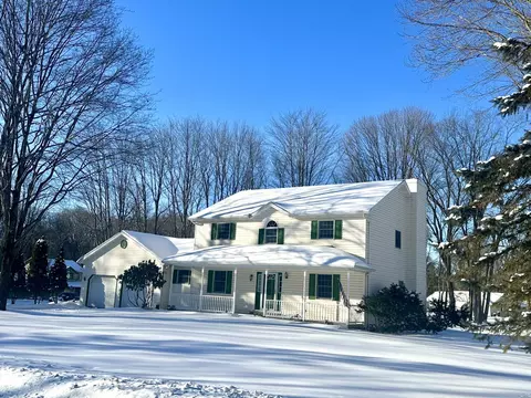 19618 Cyrus Ln, Meadville, PA 16335