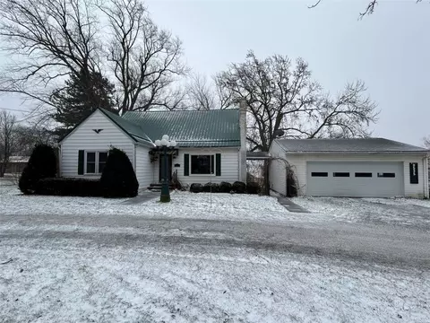9535 W Lake Rd, Lake City, PA 16423