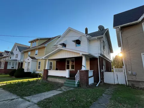 2712 East Ave, Erie, PA 16504