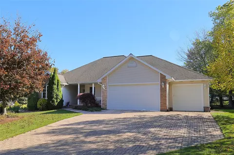 4327 Cooper Rd, Erie, PA 16510
