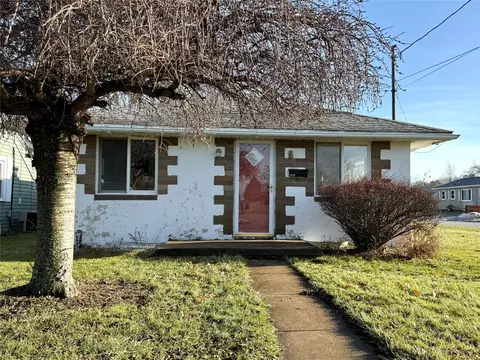 2829 Feasler Ave, Millcreek, PA 16506