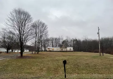 23680 Thomas Rd, Cambridge Springs, PA 16403