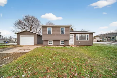 2421 Wagner Ave, Erie, PA 16510