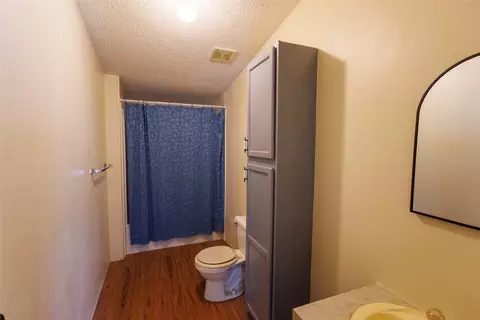 Bath - 259 Seminole Ave, Corry, PA 16407 photo 2 of 4